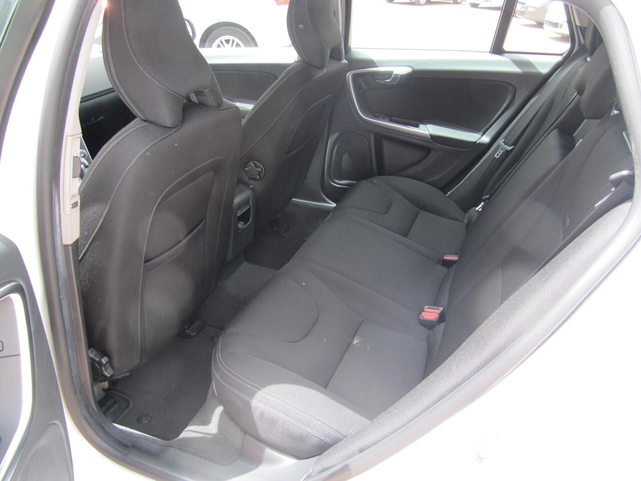 Volvo V60 D4 Kinetic - AUTOMATICO