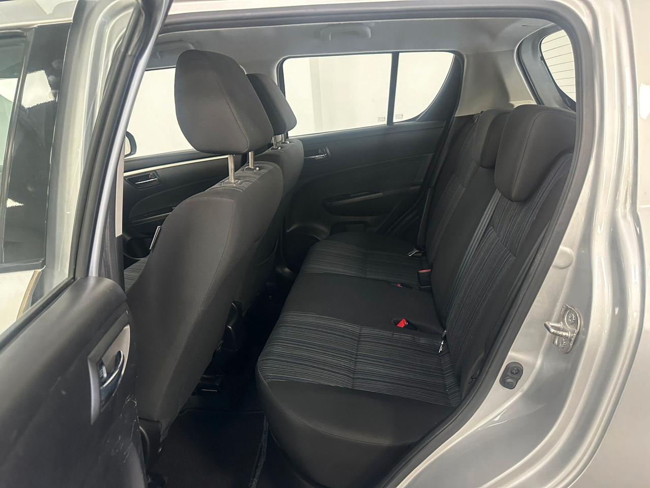 Suzuki Swift 1.2 VVT 4WD 5 porte B-Cool Bi-Color