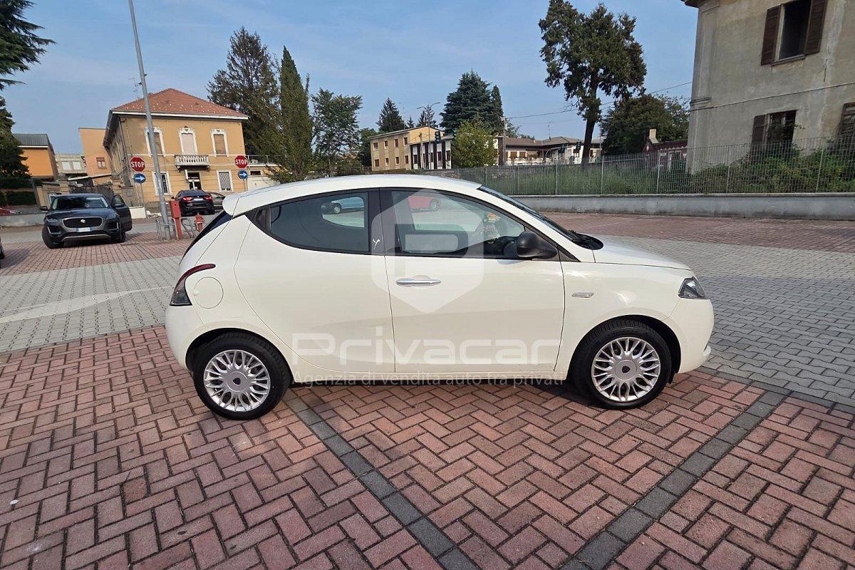 LANCIA Ypsilon 1.2 69 CV 5 porte Silver