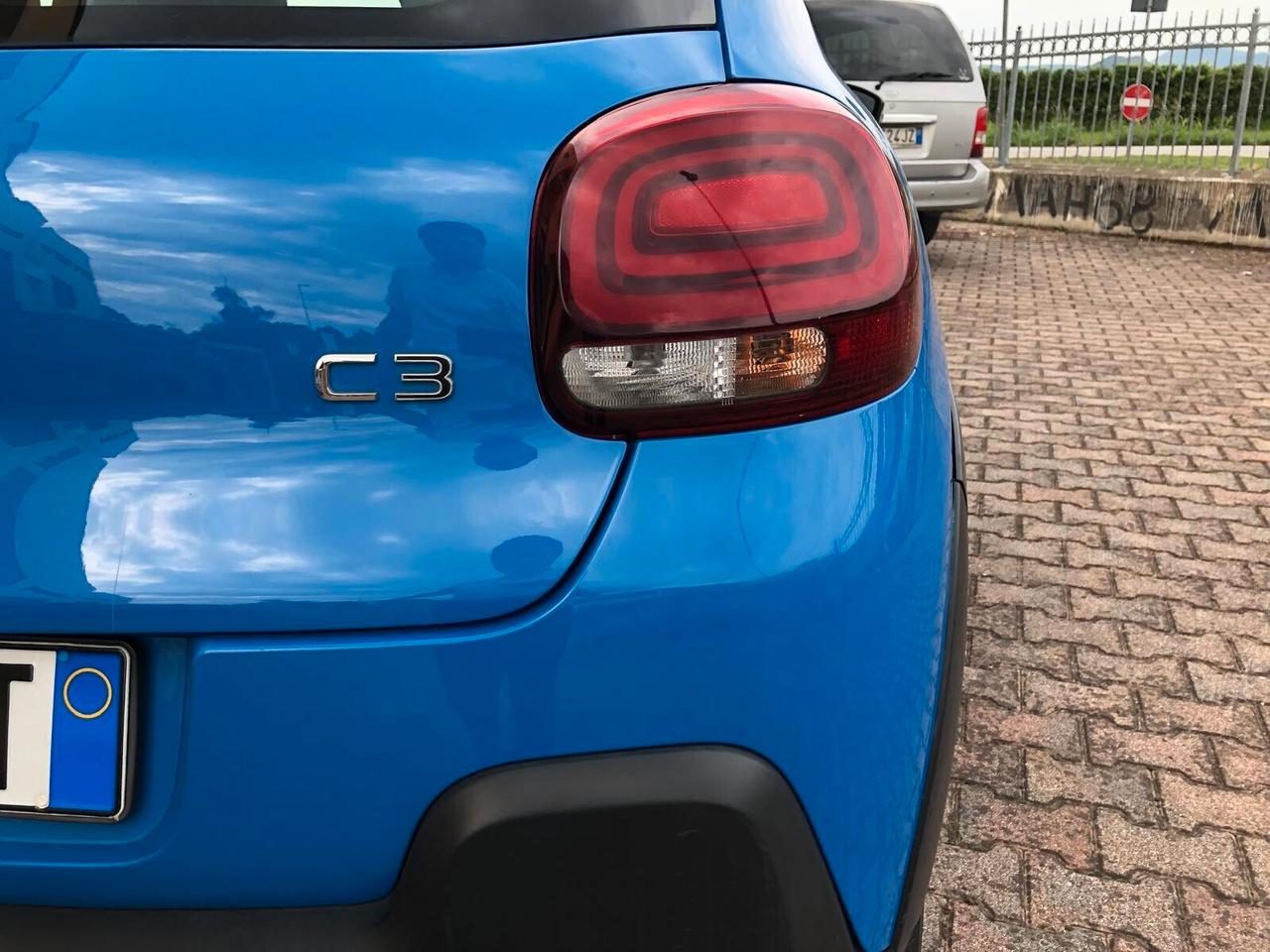 Citroen C3 PureTech Shine 82 cv GPL - NEOPATENTATI