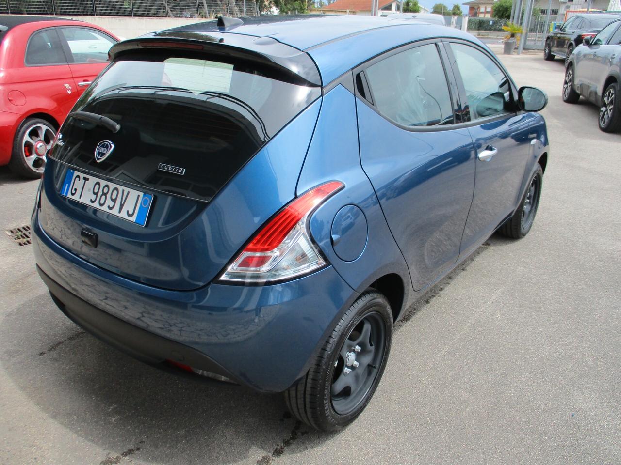 Lancia Ypsilon 1.0 FireFly 5 porte S&S Hybrid Gold Plus