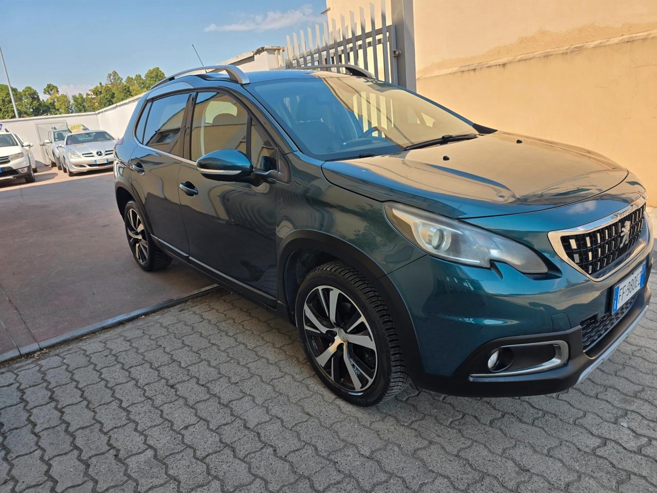 Peugeot 2008 BlueHDi 120 S&S Crossway