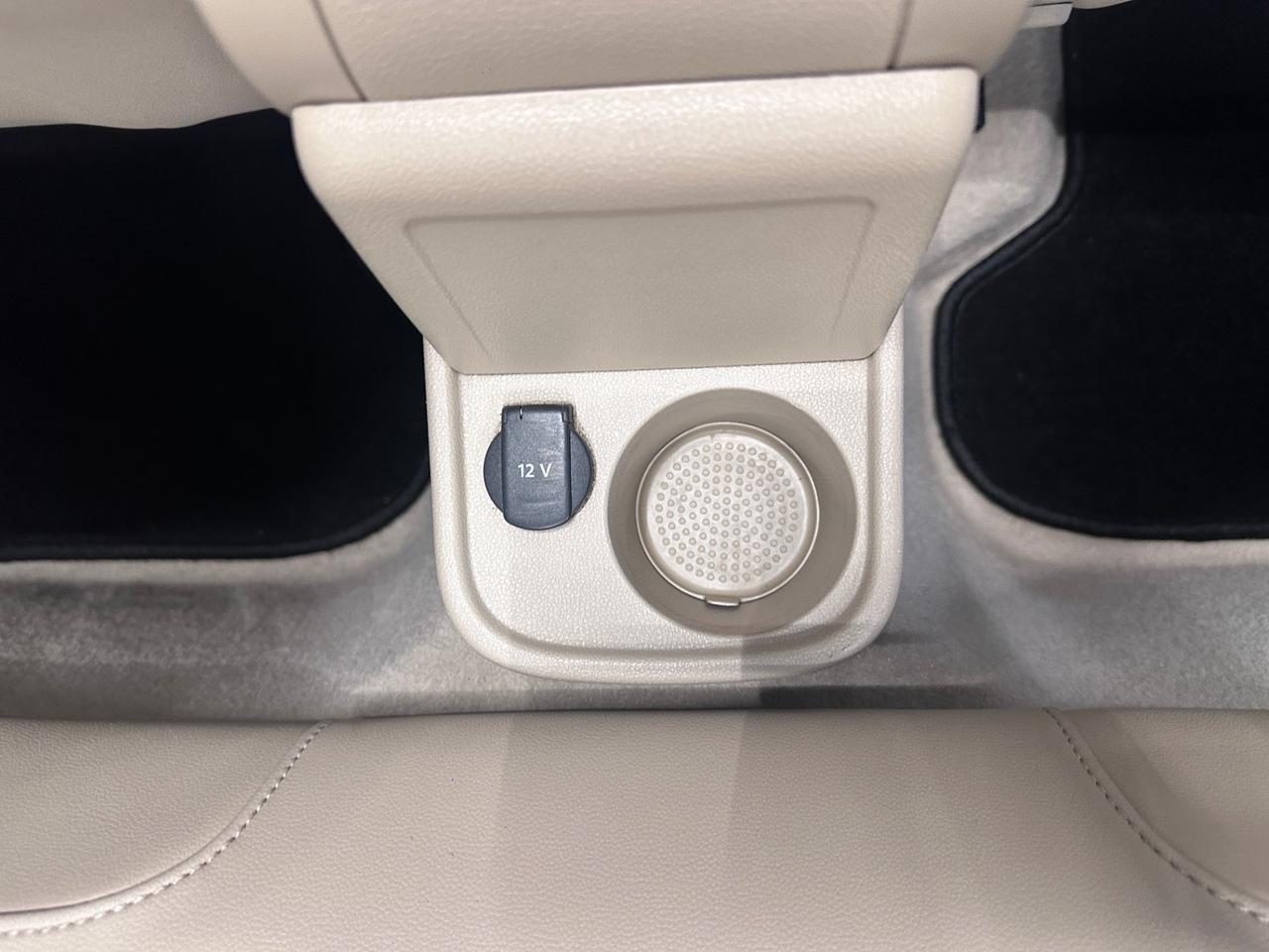 Volkswagen Maggiolino Cabrio 1.6 tdi Design 105cv dsg