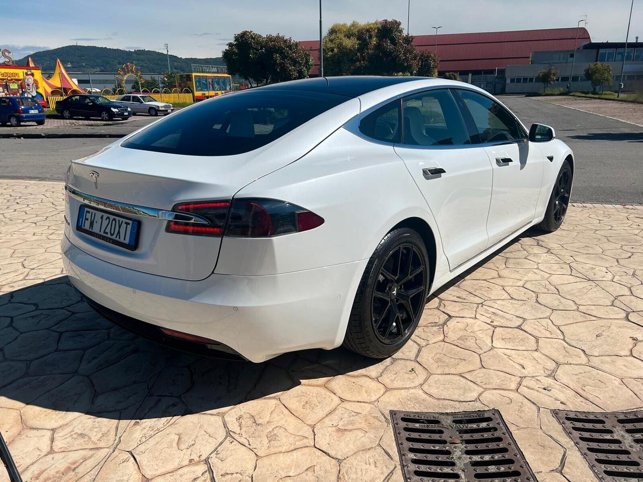 Tesla Model S Model S 100kWh Performance Dual Motor AWD