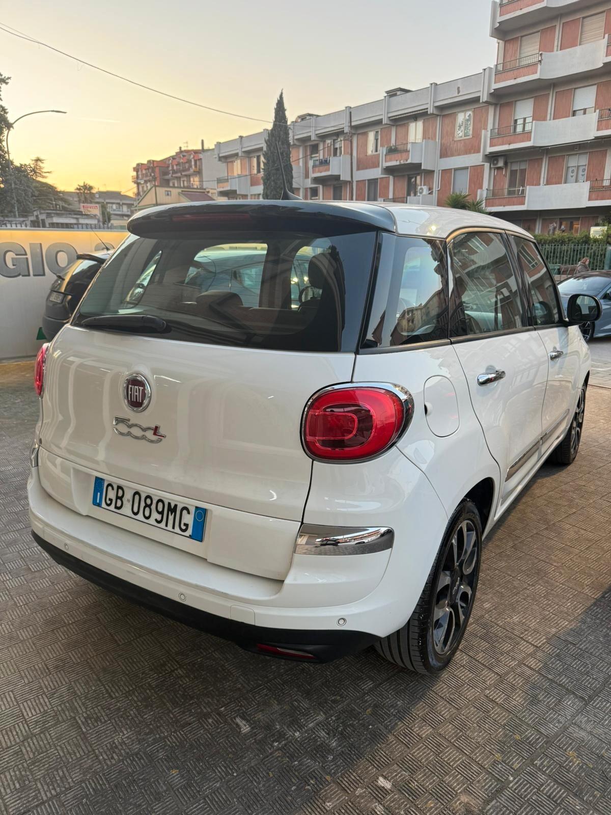 Fiat 500L 1.6 Multijet 120 CV Mirror