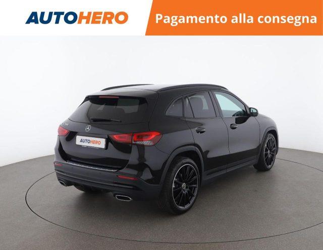 MERCEDES-BENZ GLA 200 Automatic Premium