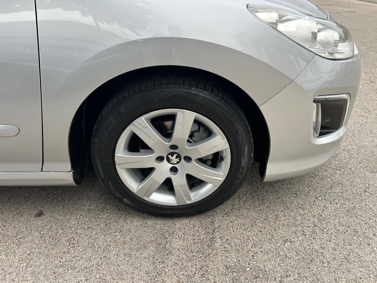 Peugeot sw 308 1.6 hdi 110 cv 2011