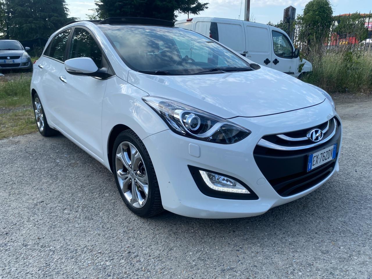 Hyundai i30 1.6 CRDi 128 CV 5p. Style+ A/T