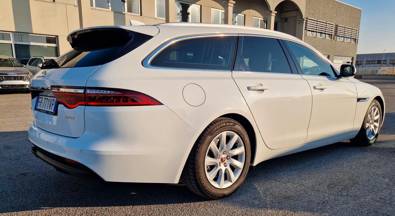 Jaguar XF Sportbrake 2.0 D 180 CV aut. Pure