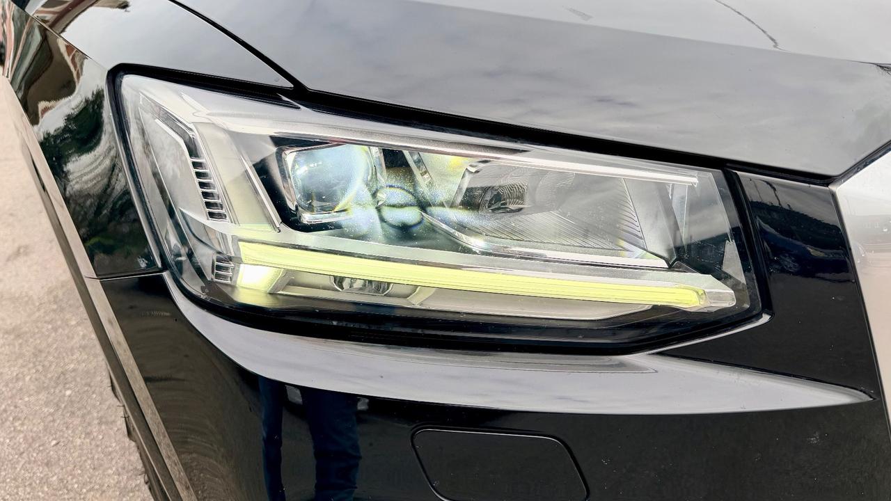 Audi Q2 2017 1.6 TDI Business km 160,000 GARANZIA 12 mesi ! ! !