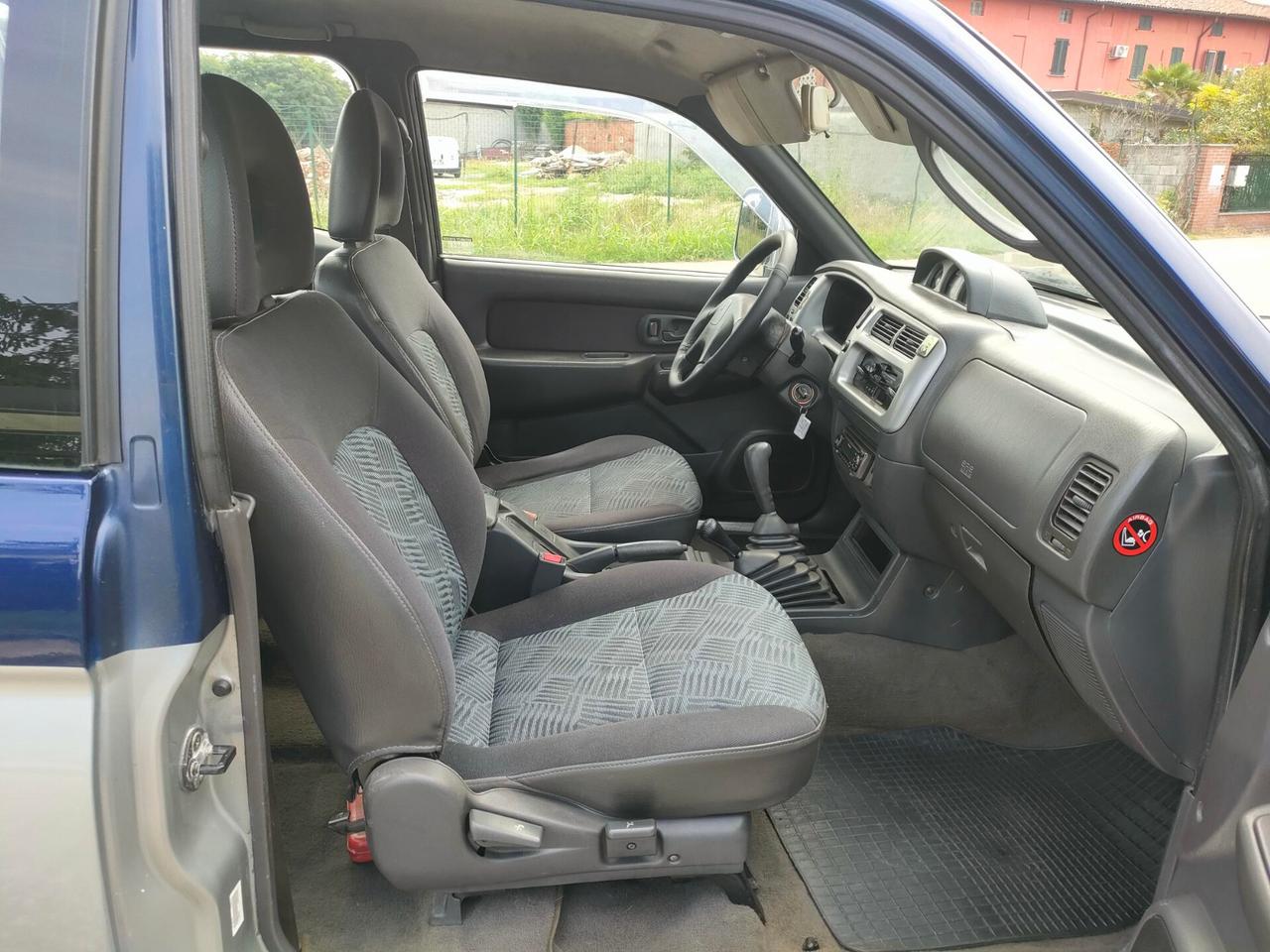Mitsubishi L200 2.5 TDI 4WD Club Cab GLS Targ.