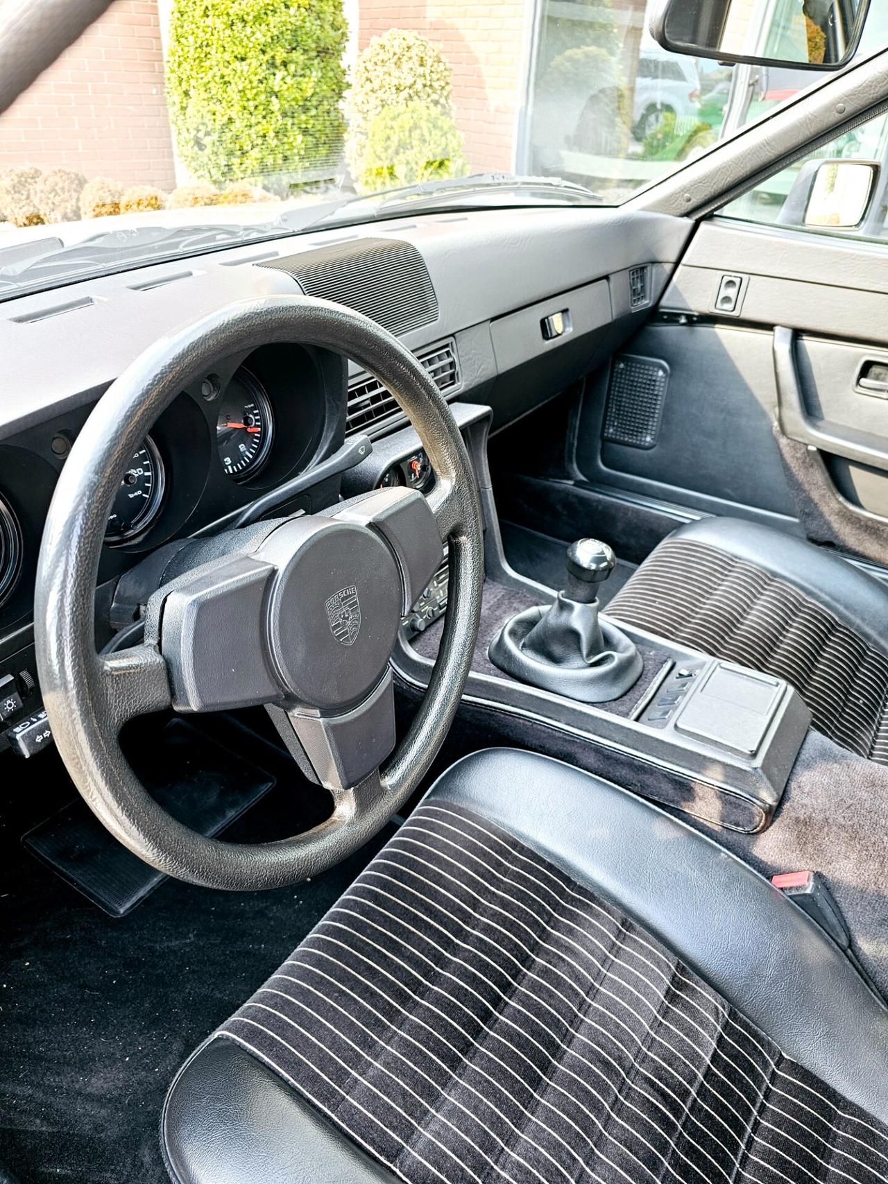 Porsche 924 2.0 Asi restauro Totale