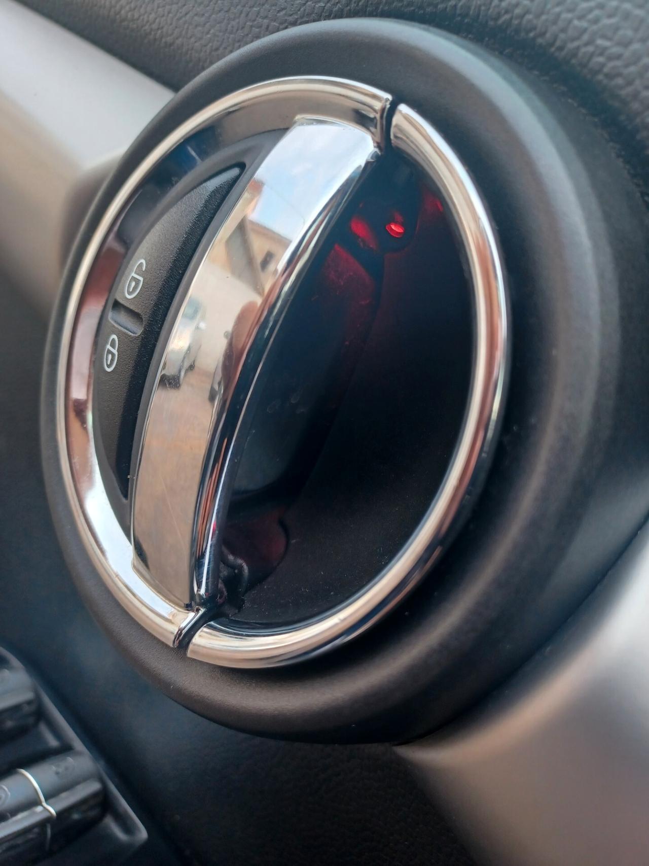Mini 1.2 Benzina 5 porte Tetto PDC 2015