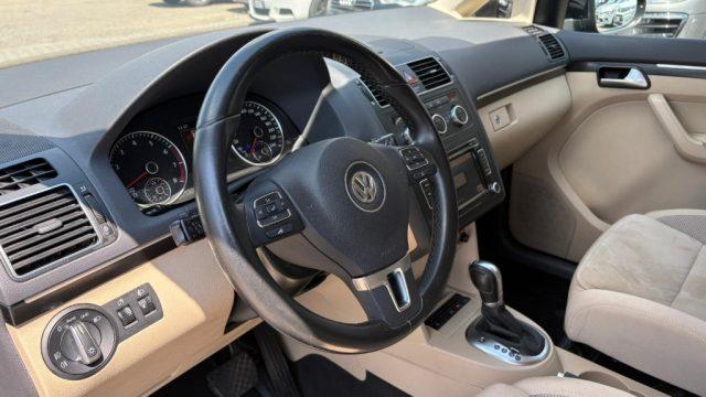 VOLKSWAGEN Touran 1.4 TSI DSG Highline EcoFuel