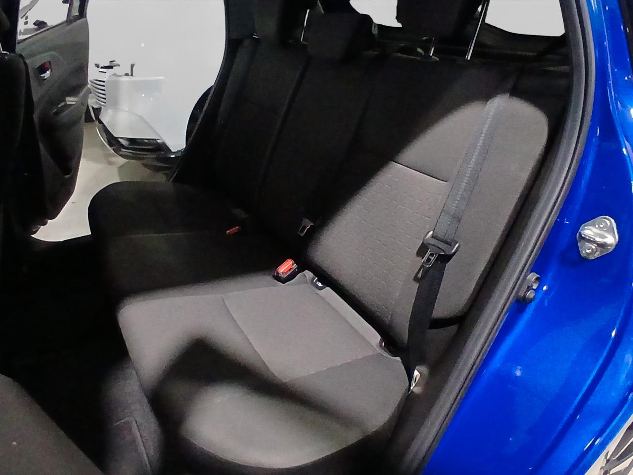 Suzuki Swift 1.2 Hybrid Top bicolor