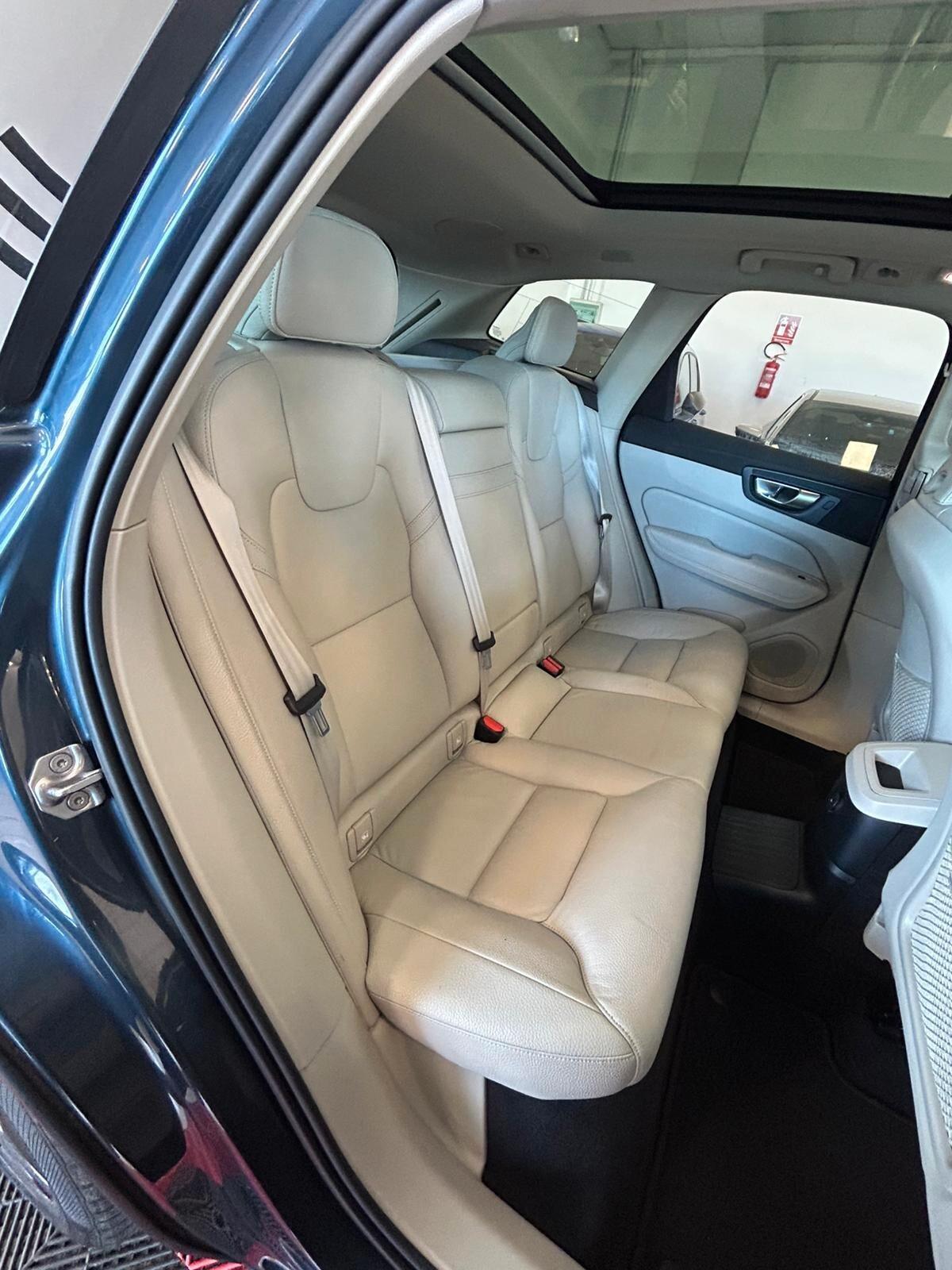 Volvo XC 60 XC60 T8 Recharge Plug-in Hybrid AWD Inscription