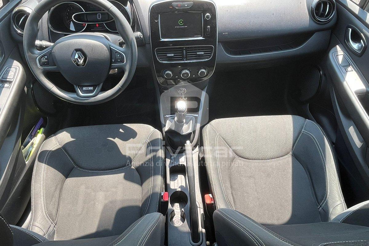 RENAULT Clio Sporter TCe 12V 75 CV Moschino Zen