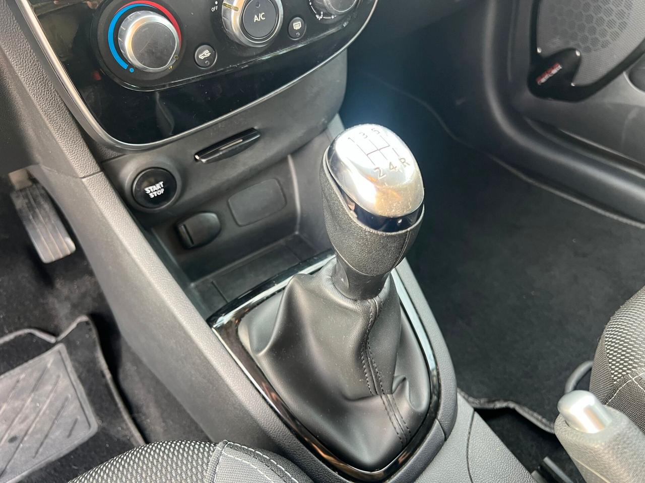 Renault Clio dCi 8V 75 CV Start&Stop 5 porte Energy Intens