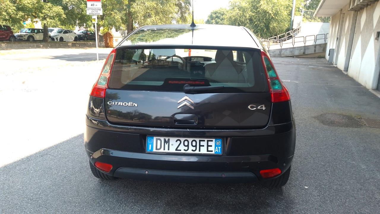 Citroen C4 Coupé 1.6 HDi 110CV FAP AUTOM NEOP 08
