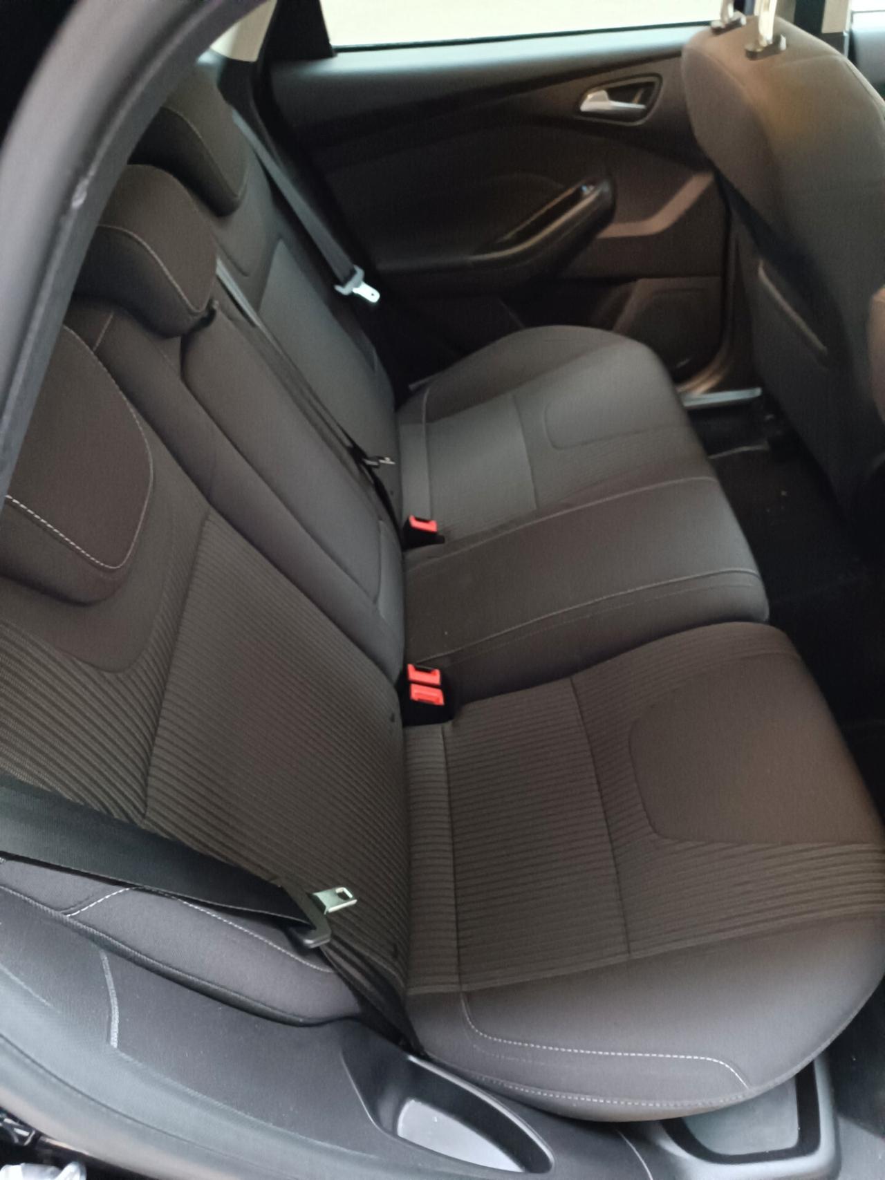 Ford Focus SW 1.6 TDCi 115 CV TITANIUM