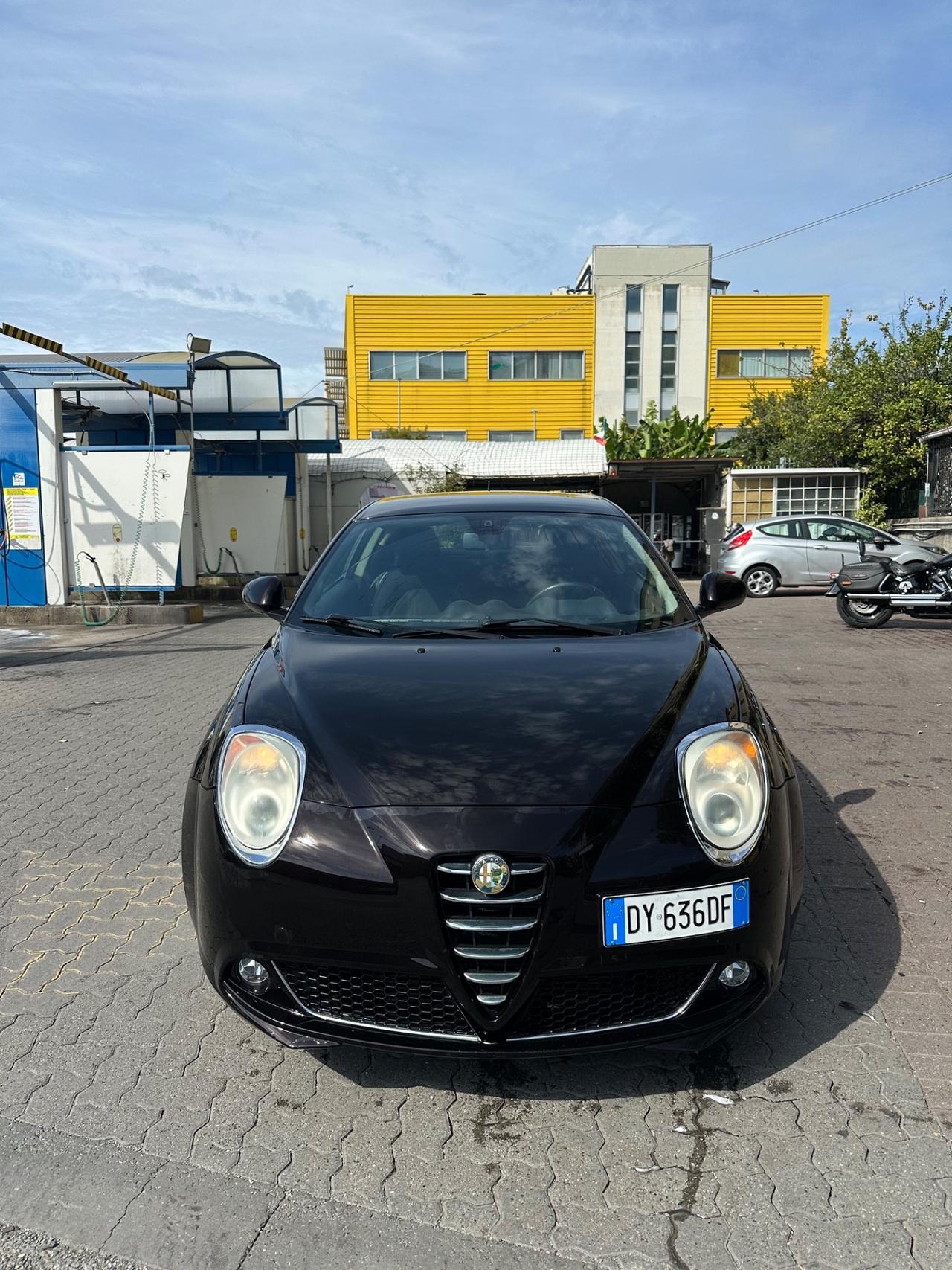 Alfa Romeo MiTo 1.6 JTDm 16V Distinctive Sport Pack