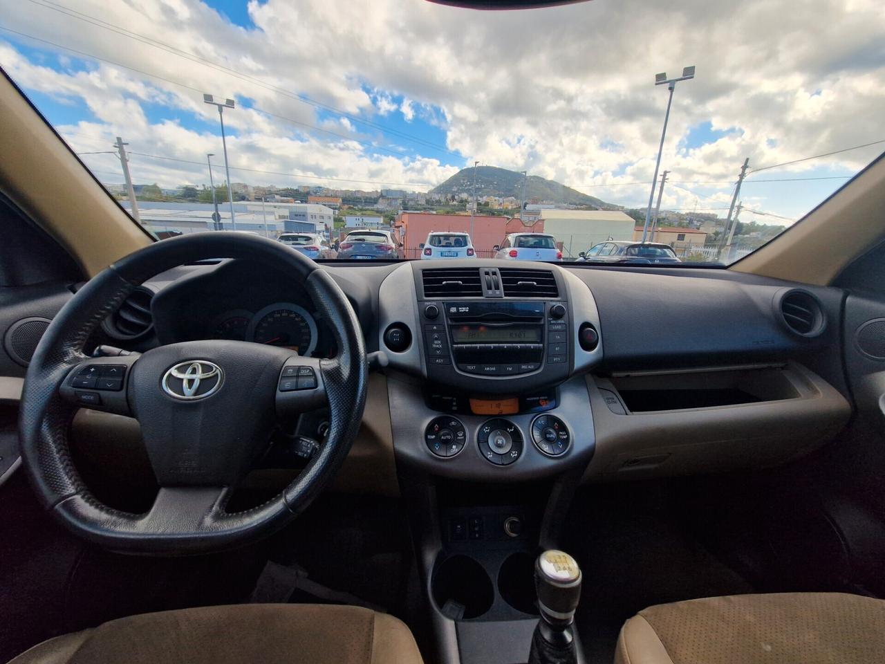 Toyota RAV 4 RAV4 Crossover 2.2 D-4D 150 CV DPF Exclusive