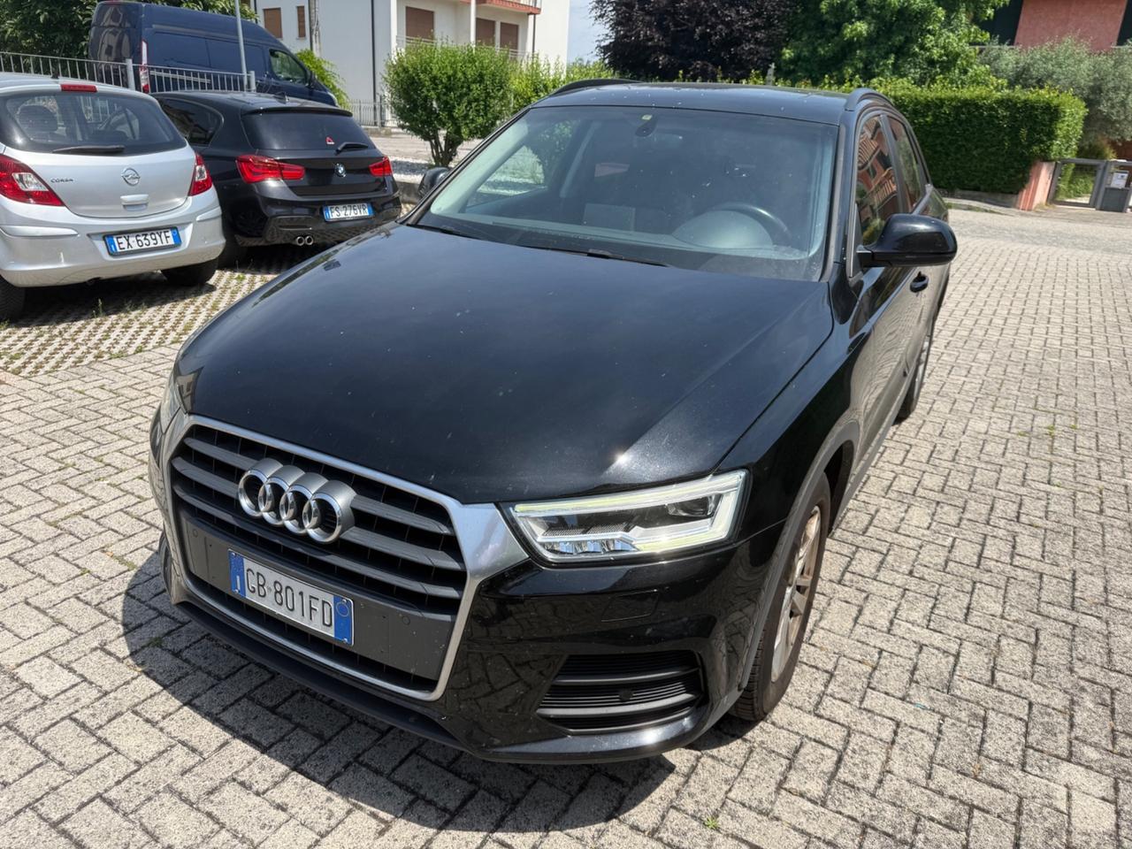 Audi Q3 2.0 TDI S-LINE