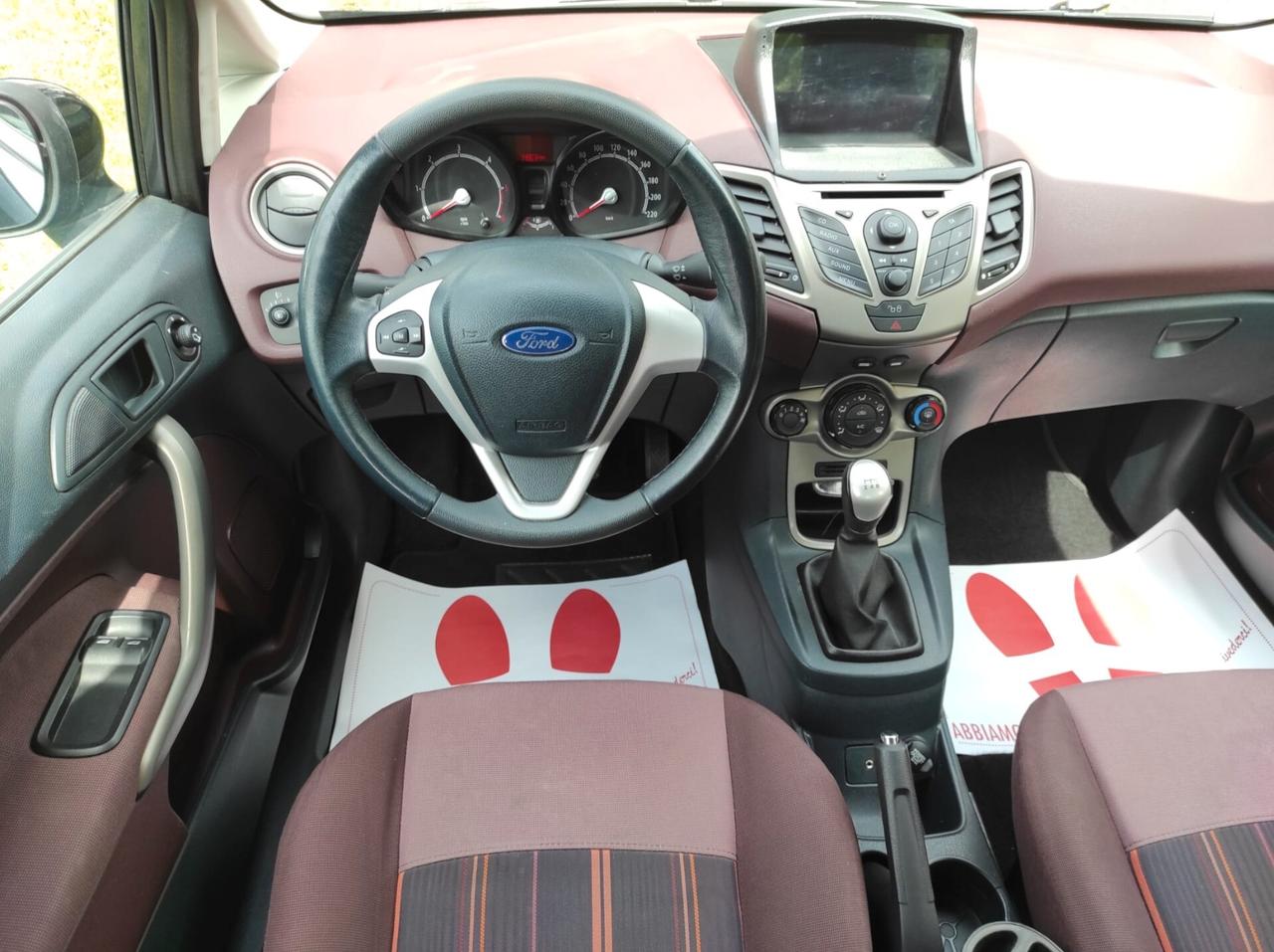 Ford Fiesta 1.4 TDCi 68CV 5 porte Titanium