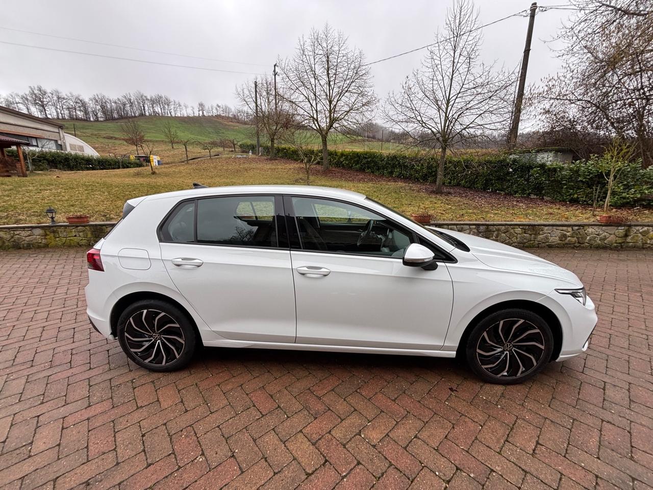 Volkswagen Golf 1.0 TSI EVO Life 7 ANNI DI GARANZIA