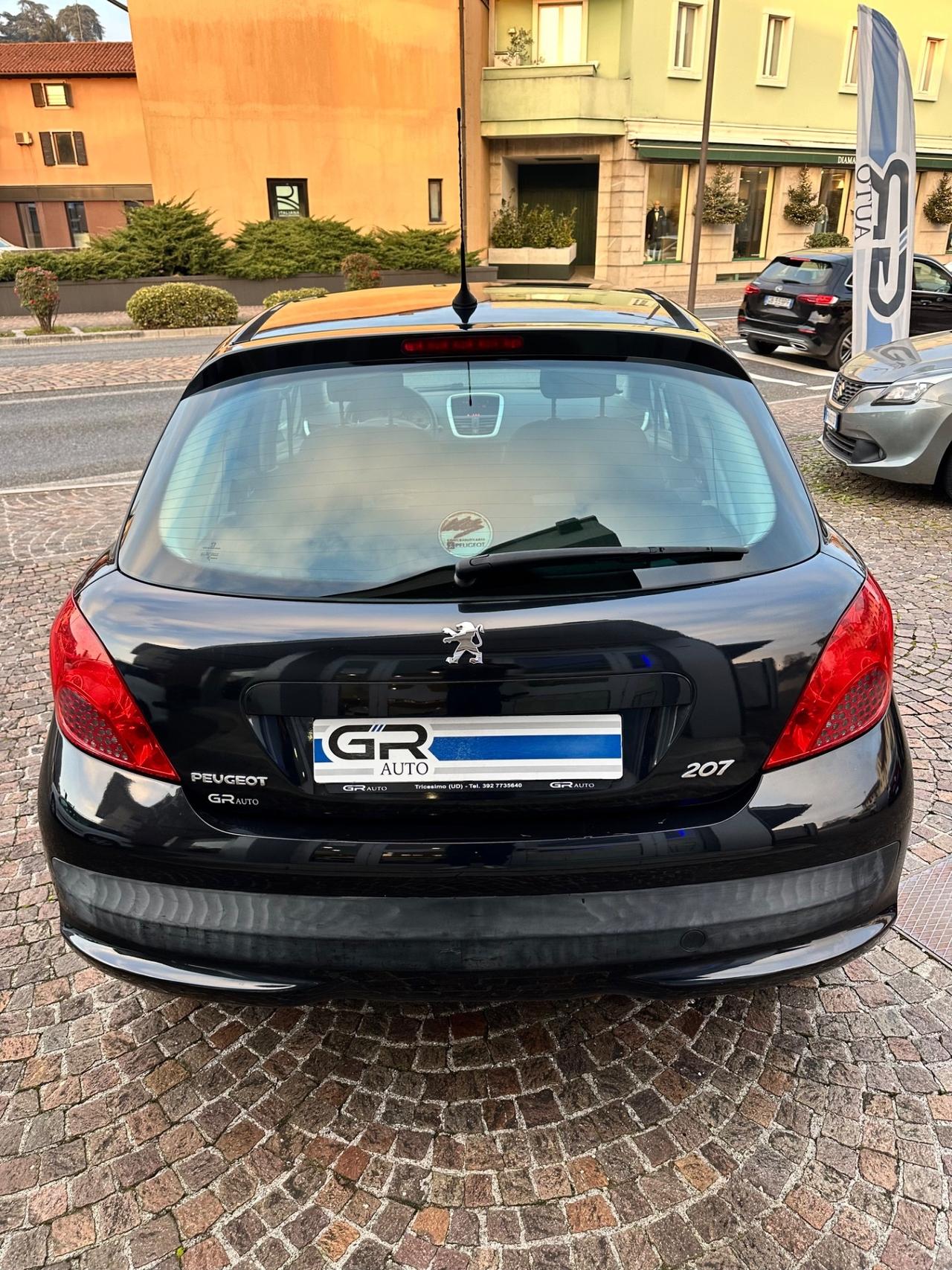 Peugeot 207 1.4Bz 8V 75CV 5p. X Line -Neopatentati