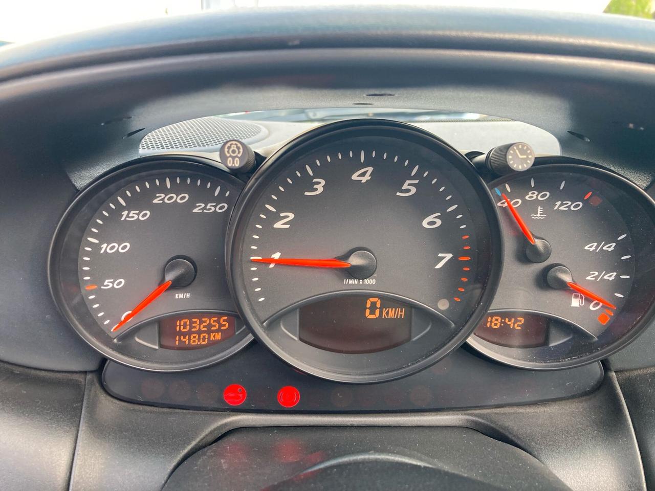 Porsche Boxster 2.5i 24V cat