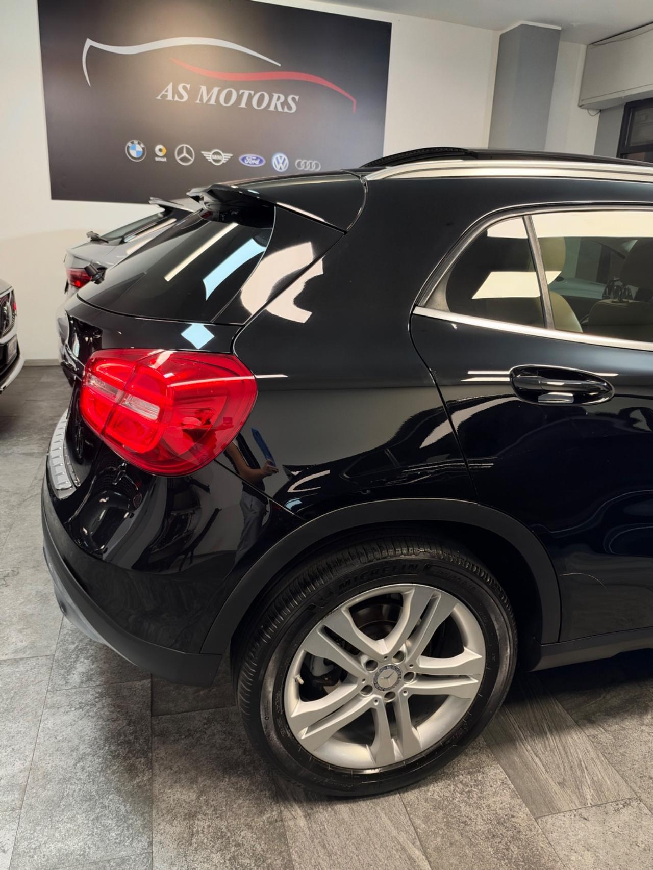 Mercedes-benz GLA 200 d Sport Tetto apribile