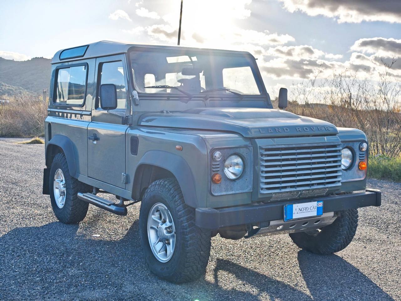 Land Rover Defender 90 2.4 TD4 Pick Up E