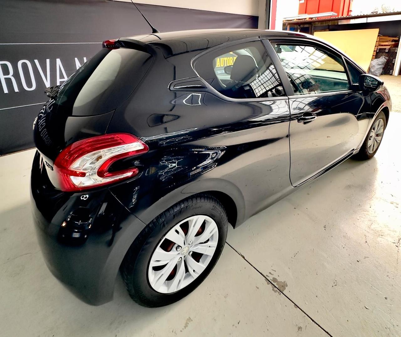 Peugeot 208 1.2 VTi 82 CV 3 porte Access