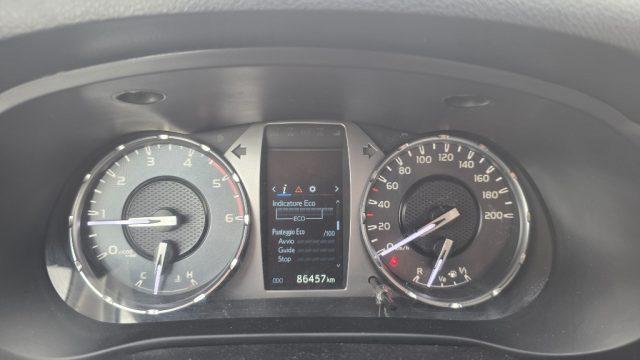 TOYOTA Hilux 2.4 D-4D 4WD 4 porte Double Cab Comfort
