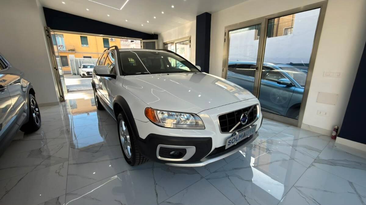 Volvo XC70 VOLVO XC70 2.4 D5 Summum awd 205cv geartronic