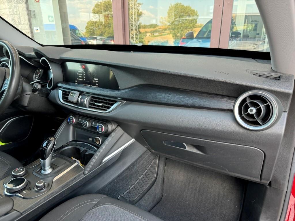 Alfa Romeo Stelvio 2.2 T Business Rwd 190cv Auto