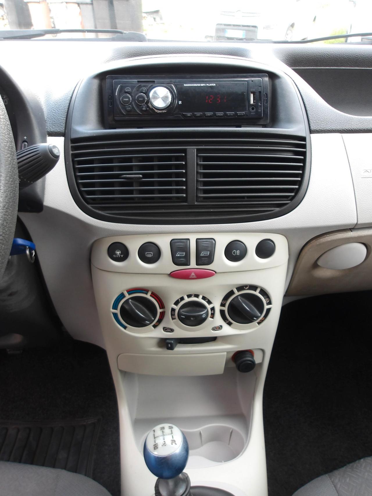 Fiat Punto 5 Porte Punto 5p 1.3 mjt 16v Dynamic