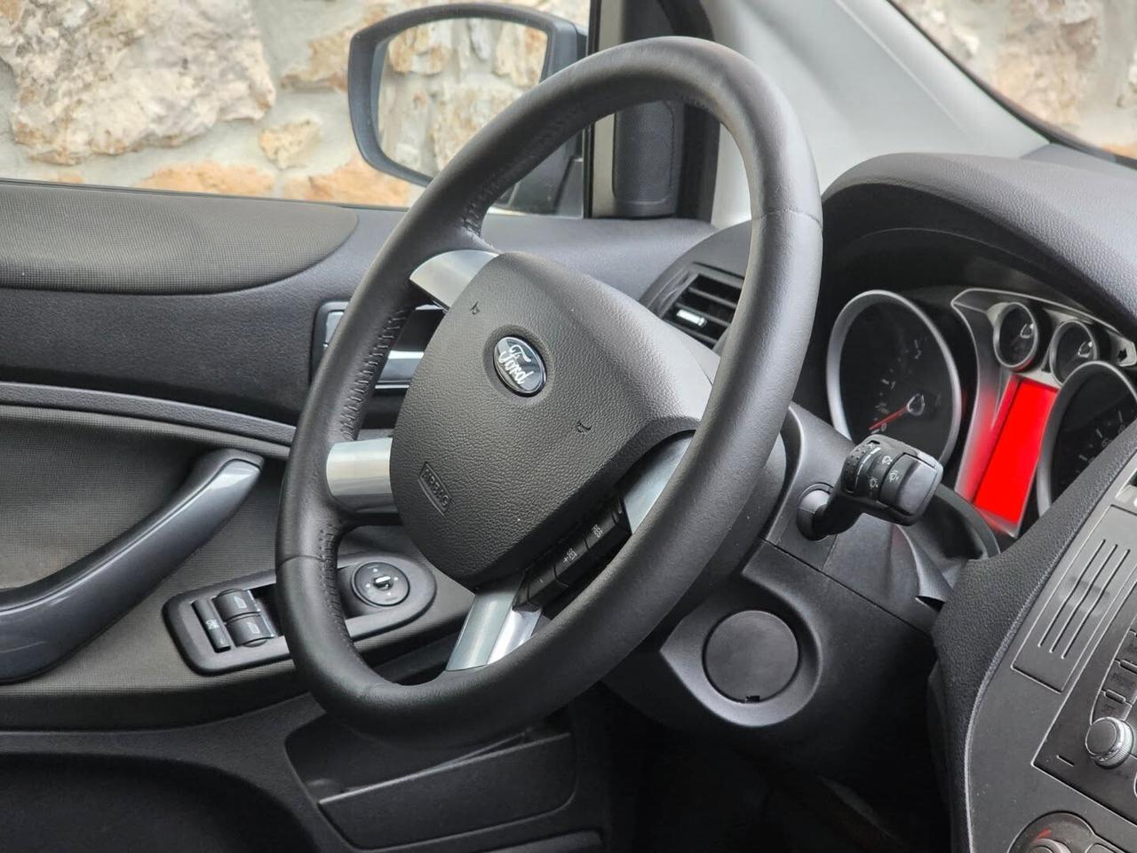 Ford Kuga Kuga+ 2.0 TDCi 140 CV 2WD DPF