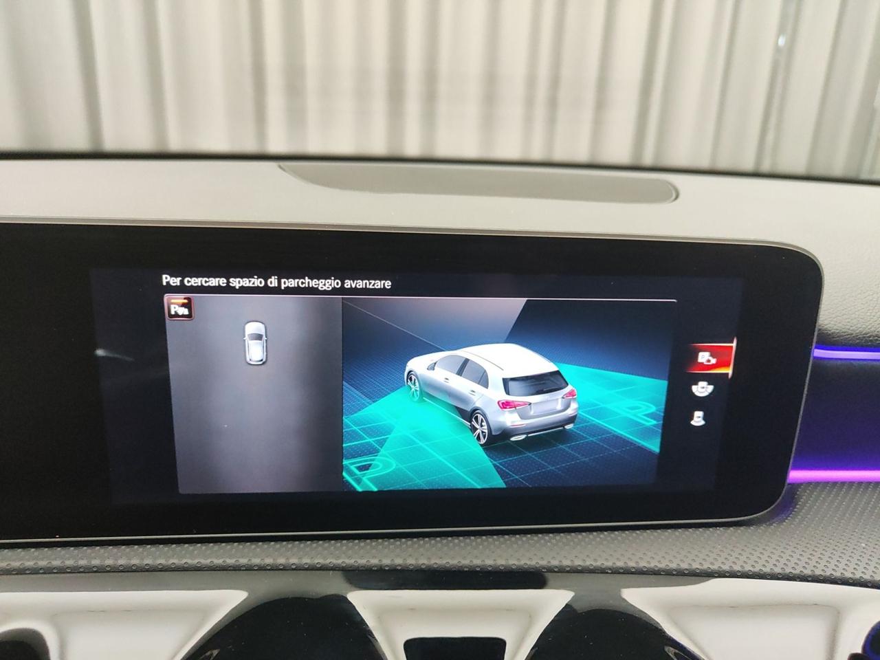 MERCEDES Classe A - W177 2018 A 180 D 116CV AMG LINE PREMIUM AUTO