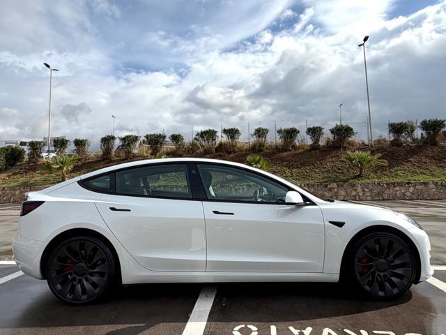 TESLA Model 3 PERFORMANCE NAVI+PELLE+PINZE ROSSE+SPOILER