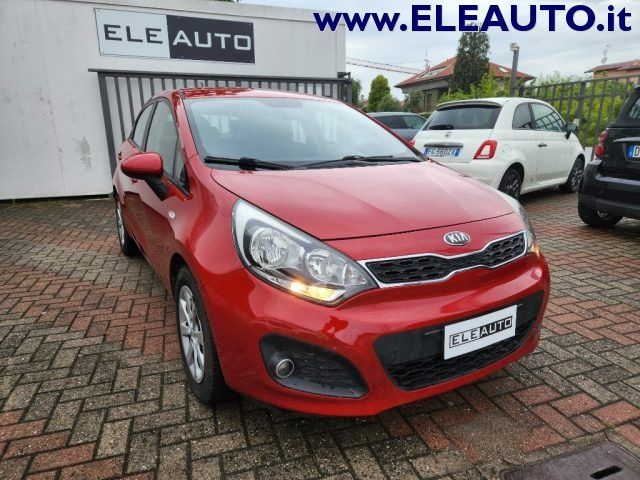 KIA Rio 1.1 CRDi 5p. Cool Neopatentati