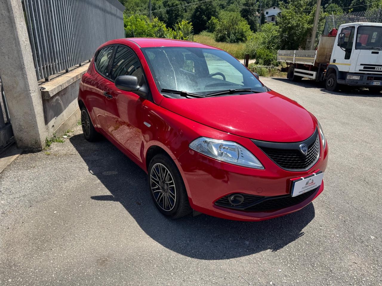 Lancia Ypsilon 1.2 69 CV 5 porte GPL Ecochic Elefantino Blu