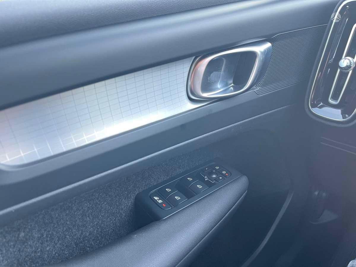 Volvo XC40 T4 Recharge Plug-in Hybrid automatico Ultimate Bright