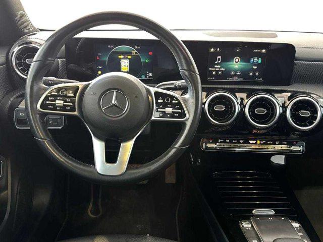 MERCEDES-BENZ CLA 200 d Automatic Sport
