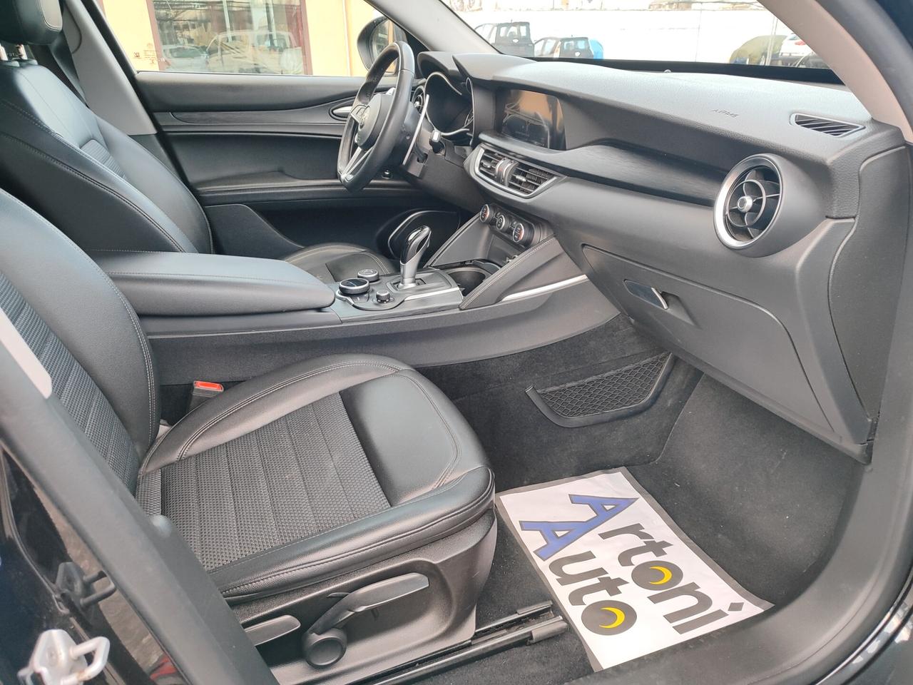 Alfa Romeo Stelvio 2.2 Turbodiesel 210 CV AT8 Q4 Executive