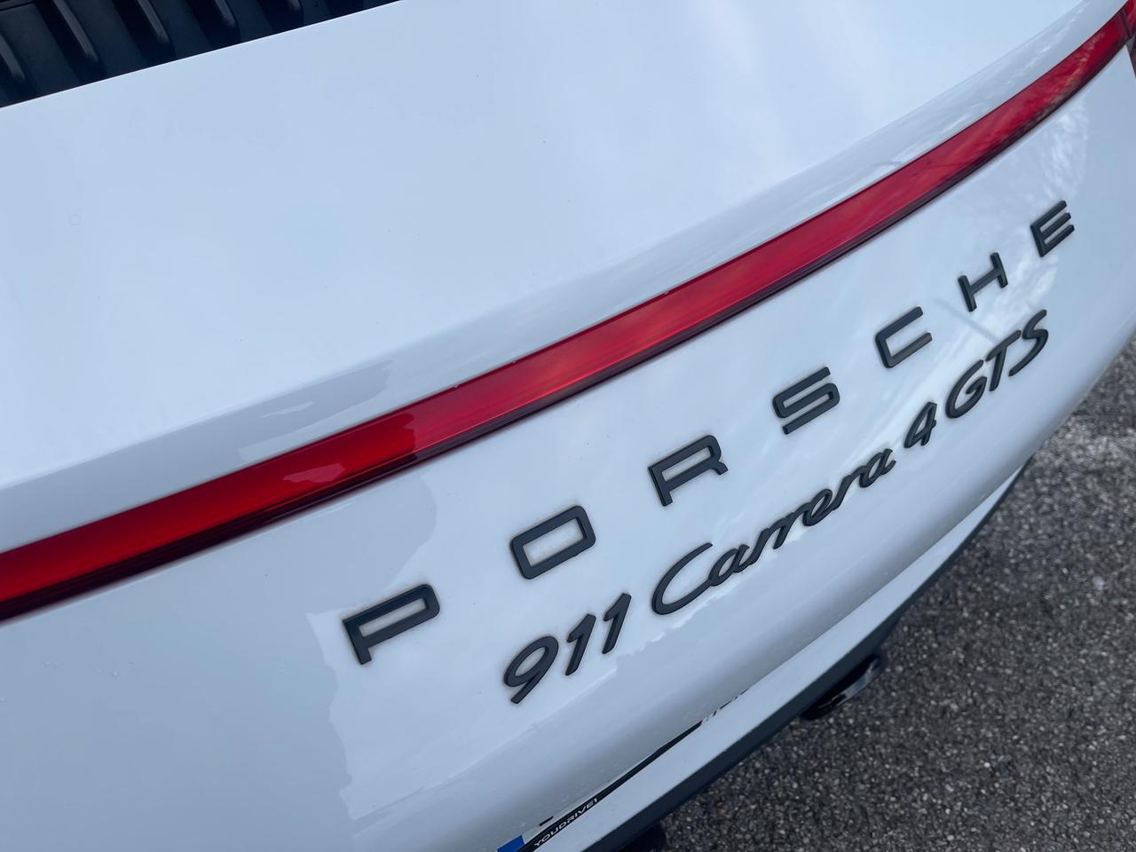 Porsche 911 Carrera 4S