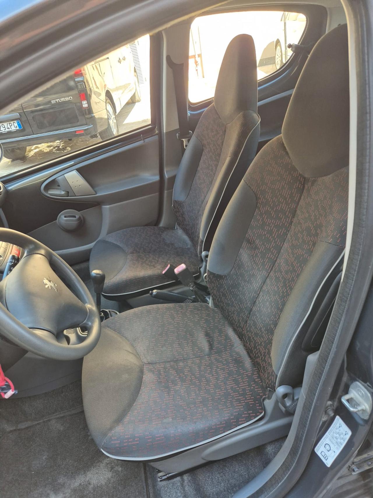 Peugeot 107 1.0 68CV 5p. Sweet Years