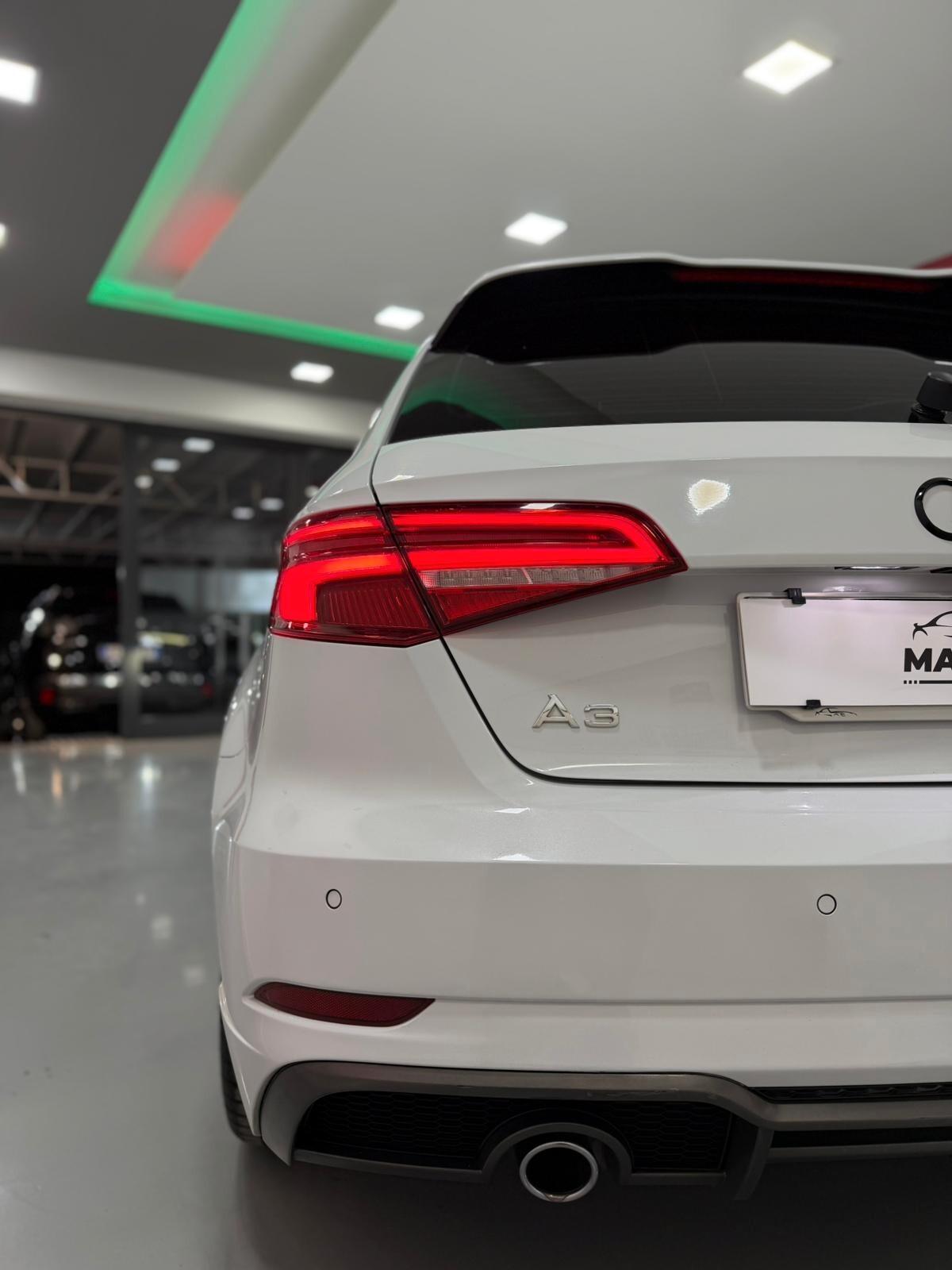 Audi A3 SPB 30 TDI S tronic Admired