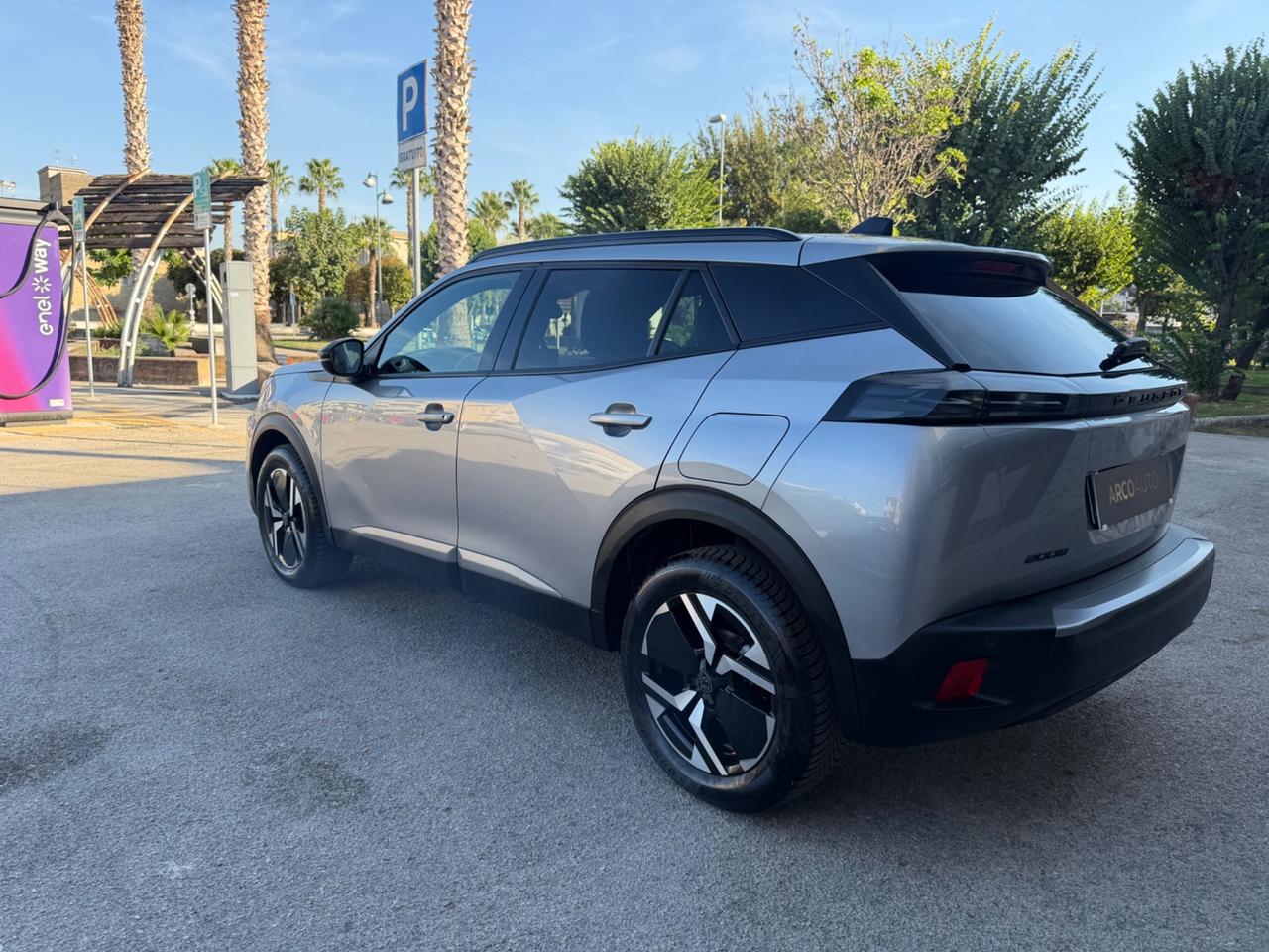 Peugeot 2008 BlueHDi 130 S&S EAT8 Allure